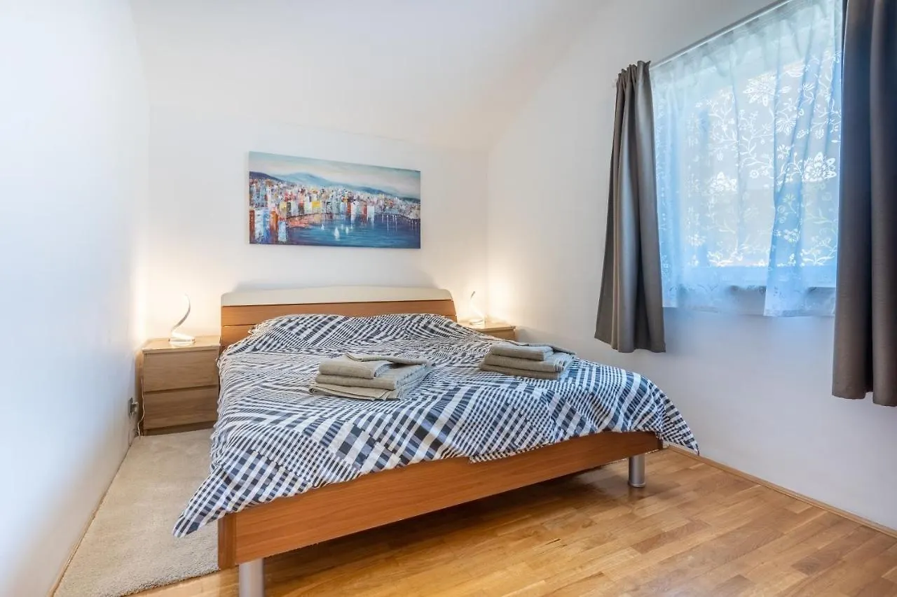 Apartments With Wifi Cres - 20832 0*,